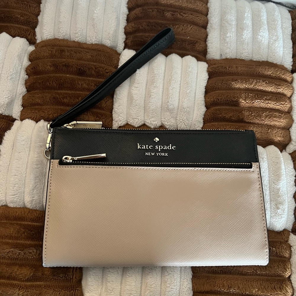 Kate Spade Staci Colorblock Saffiano Leather Wristlet in Warm Beige NWTS!